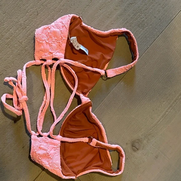 Pink Textured Bikini Set - Picture 4 of 6